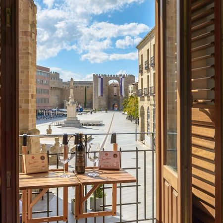 Balcony View To Avila'S Alcazar Buitenkant foto